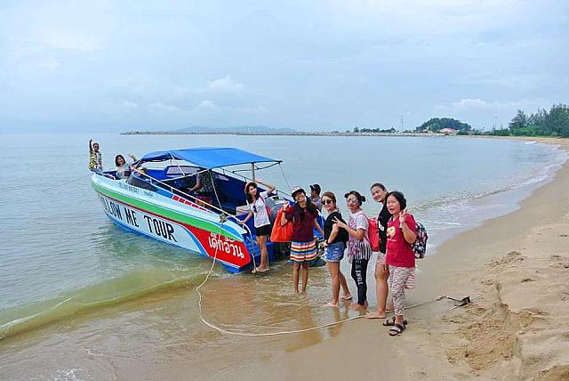 เที่ยวเกาะทะลุ